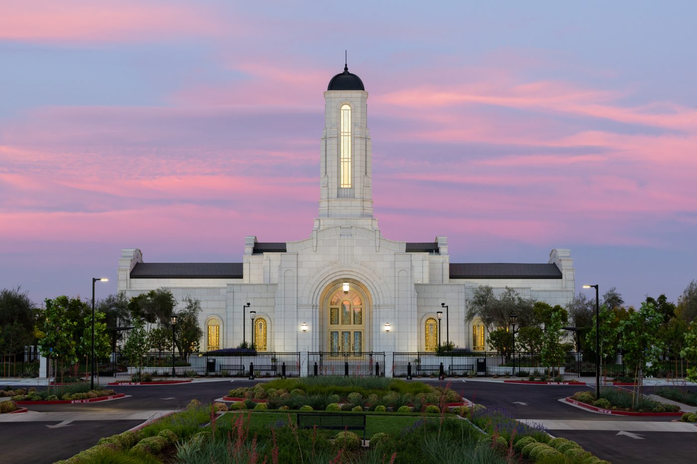 The Modesto California Temple at dusk
